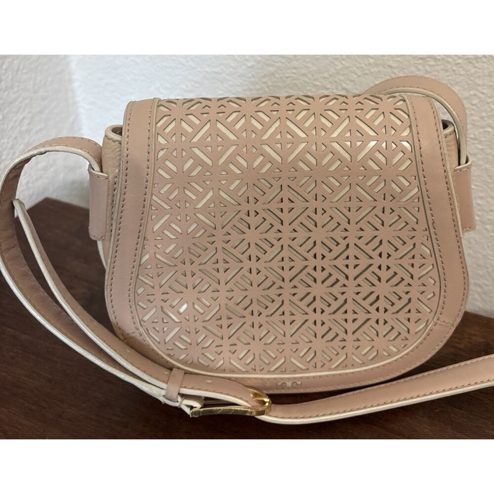 TORY BURCH Fret-T Small Perforated Leather Saddlebag Light Oak Handbag